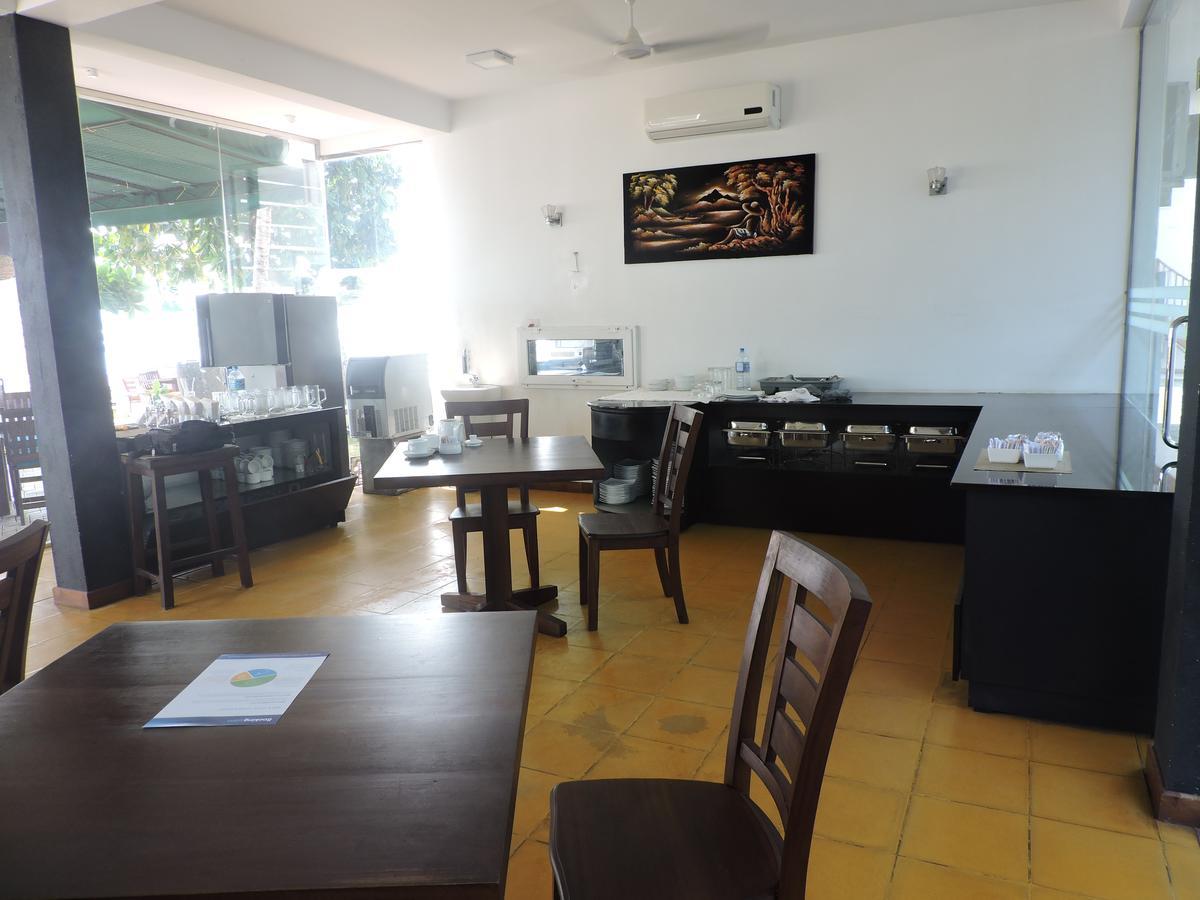 Joe'S Resort Unawatuna Buitenkant foto