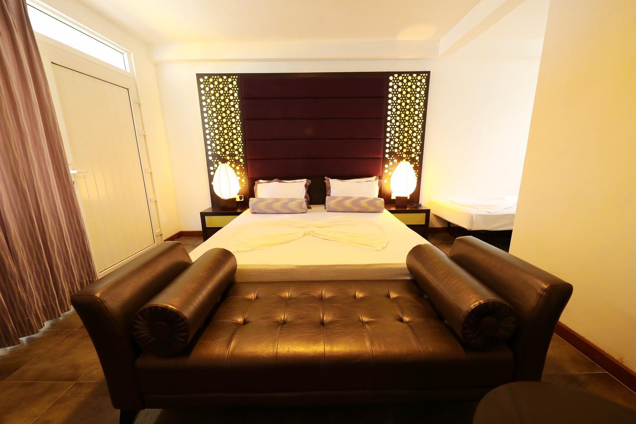 Joe'S Resort Unawatuna Buitenkant foto