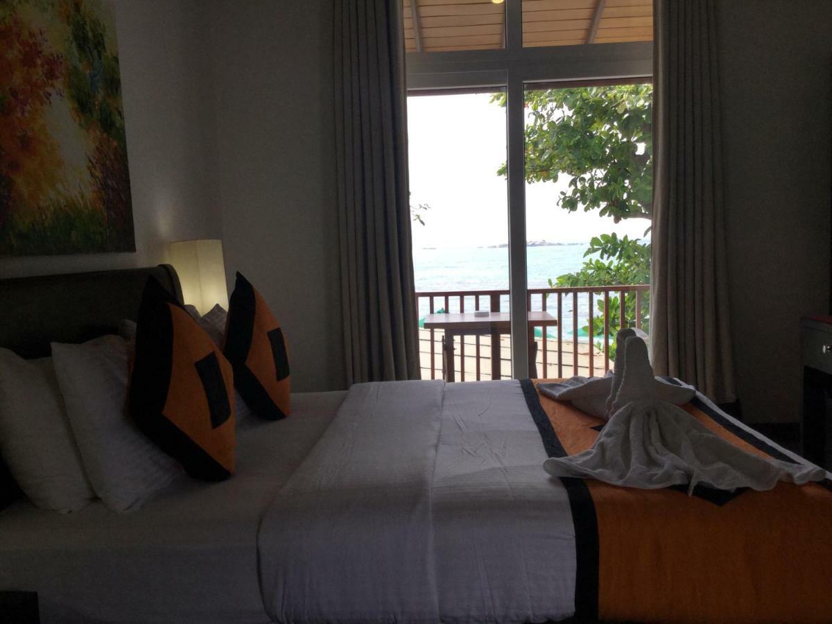 Joe'S Resort Unawatuna Buitenkant foto